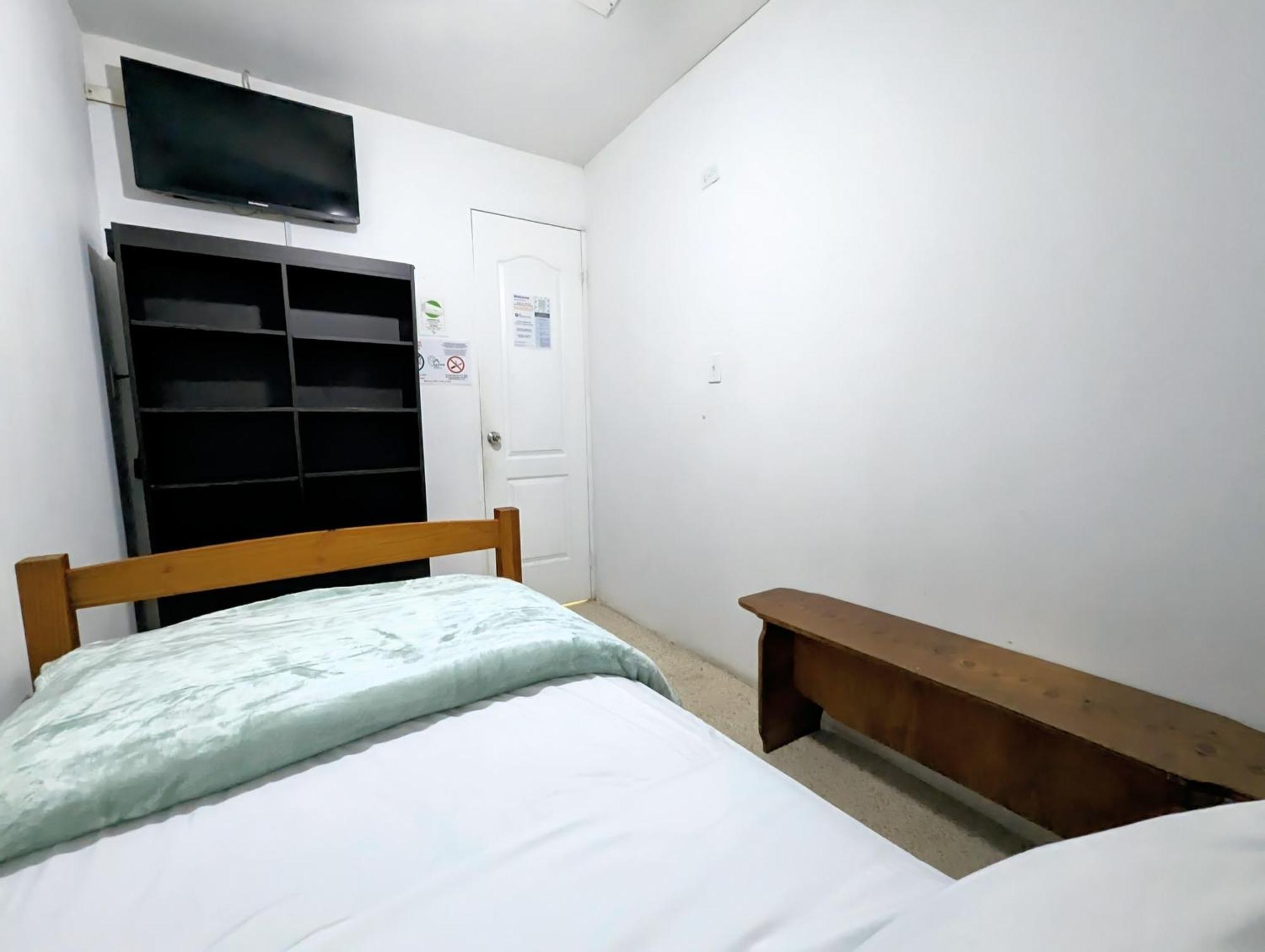 Guest house Yoha Panama City